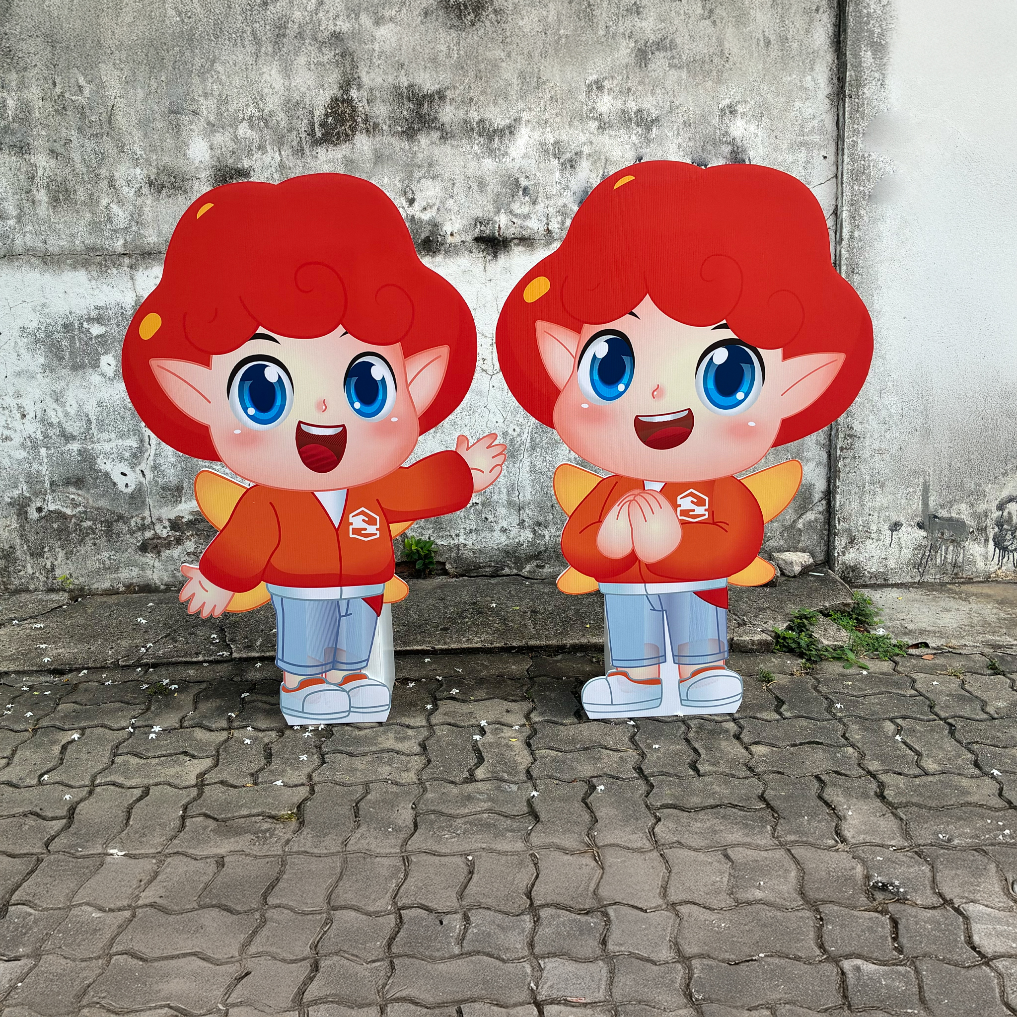 standee-7.jpg